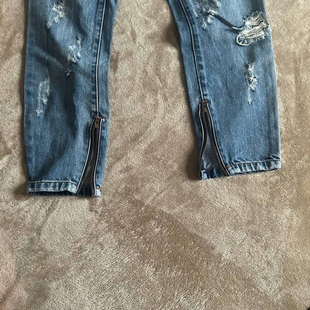 One by EightySeven X Distressed Skinny Jeans Size 26|Zipper Ankle|Patch Detail - Picture 4 of 16